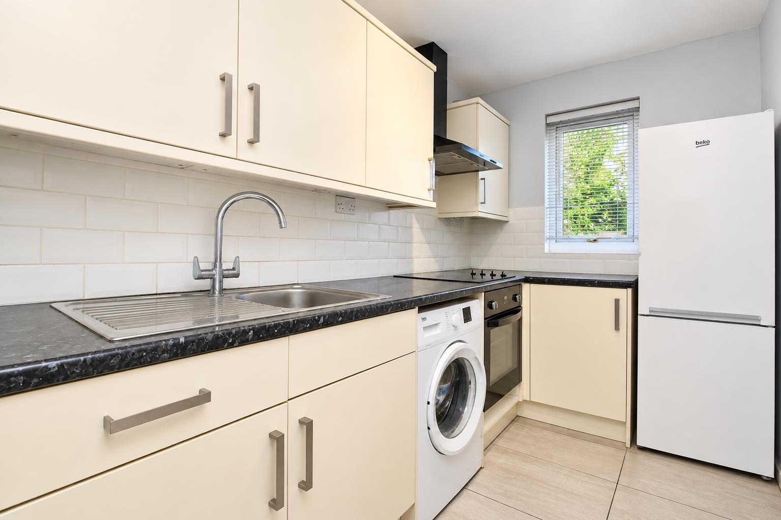 1 bed property in Denmead, Milton Keynes